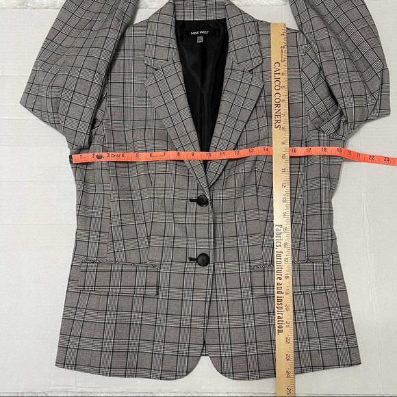 Nine West Plaid Blazer Classic Career Office Business Pockets Like New Size 8 - Picture 9 of 12
